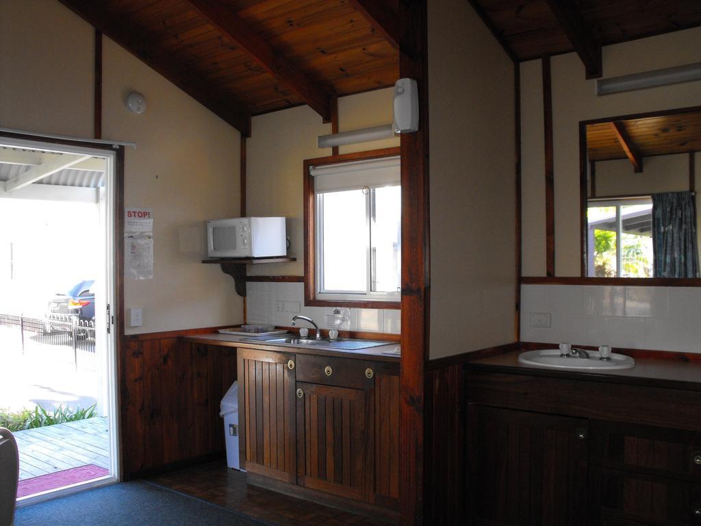 Smugglers Cove Holiday Village Forster Room photo