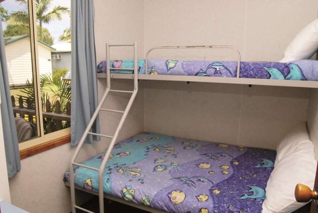 Smugglers Cove Holiday Village Forster Room photo