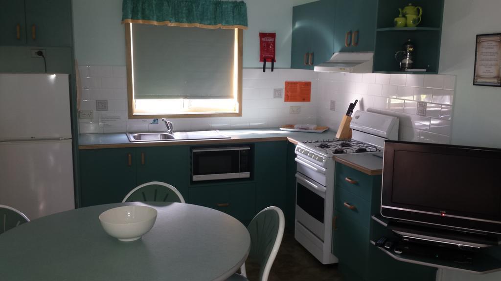 Smugglers Cove Holiday Village Forster Room photo