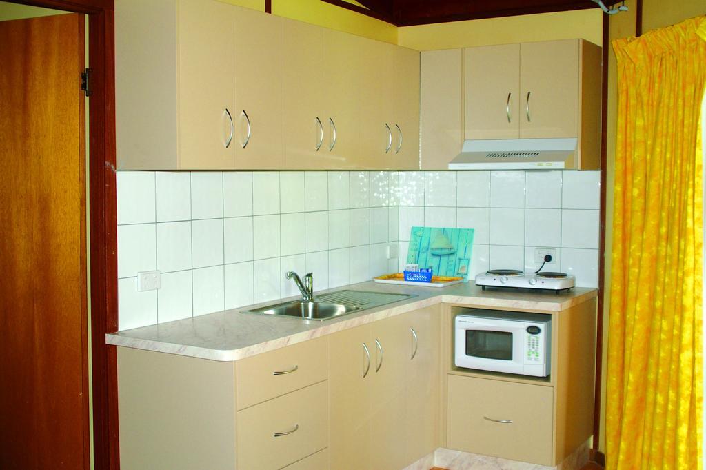 Smugglers Cove Holiday Village Forster Room photo